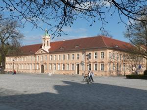 Imagen de la galería de Bed&Breakfast Wagner "im Alten Pfarrhaus", en Neuruppin