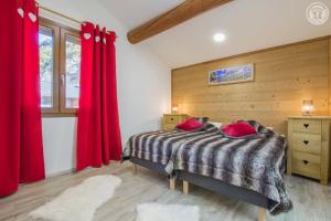 Postel nebo postele na pokoji v ubytování Gîte Les Mélèzes