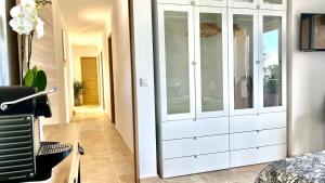Villa Cacharelle Vue Mer Piscine的休息区