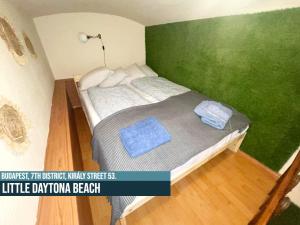 Posteľ alebo postele v izbe v ubytovaní Little Americas Music Academy Apartments