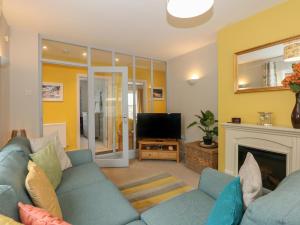 TV a/nebo společenská místnost v ubytování The Lobster Pot