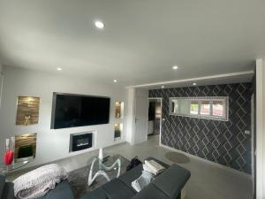 TV a/nebo společenská místnost v ubytování Super appartement By live cité gastronomique