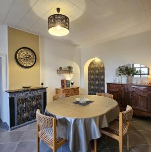 Et opholdsområde på Les camélias + 20 billeder