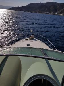 Φωτογραφία από το άλμπουμ του Top Luxury Exclusive Fully air conditioned 3bdr Yacht στο Εϊλάτ