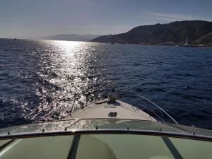 Φωτογραφία από το άλμπουμ του Top Luxury Exclusive Fully air conditioned 3bdr Yacht στο Εϊλάτ +24 φωτογραφίες