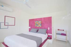 Ένα ή περισσότερα κρεβάτια σε δωμάτιο στο Villa avec piscine en résidence +16 φωτογραφίες