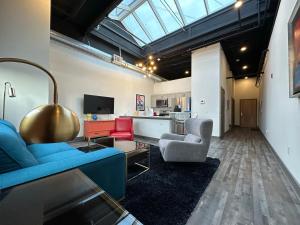 Μια τηλεόραση ή/και κέντρο ψυχαγωγίας στο ABODES ApartHotel