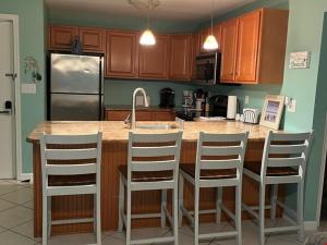 Photo de la galerie de l'établissement Unit #302-2br2ba-3rd Floor Ocean Views, à Wildwood