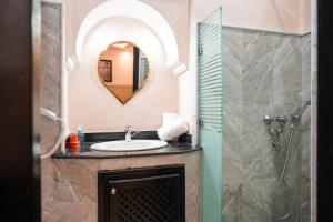Koupelna v ubytování Riad Roummana Marrakech + 37 fotografií