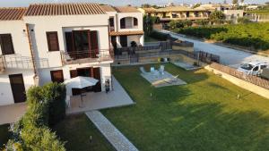 The building in which the holiday home is located