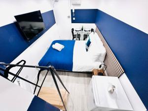 TV a/nebo společenská místnost v ubytování High standard central studios perfect for tourists!