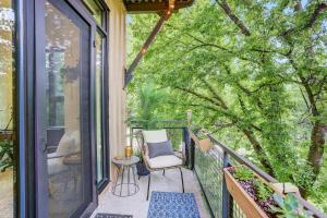 Gallery image of South Lamar Style Zilker Park Private Balcony! in Austin