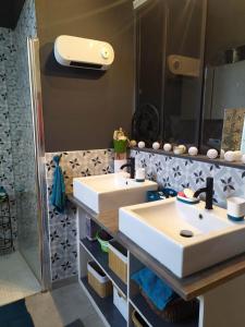 Gallery image of Le gite du lavoir in Suzy