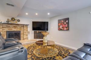 Φωτογραφία από το άλμπουμ του Pet-Friendly Woodbridge Retreat Near Potomac Mills σε Γούντμπριτζ