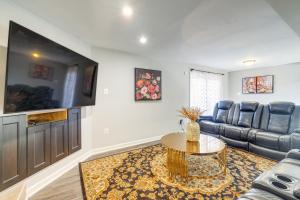 Φωτογραφία από το άλμπουμ του Pet-Friendly Woodbridge Retreat Near Potomac Mills σε Γούντμπριτζ