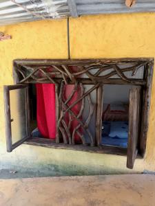 Hostal La Cabaña客房内的一张或多张双层床