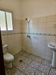 Koupelna v ubytování La Maison Blanche + 33 fotografií