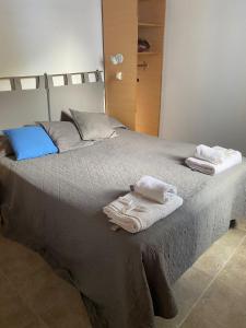 ラス・グルータスにあるMarina Azulのベッド1台(タオル2枚付)