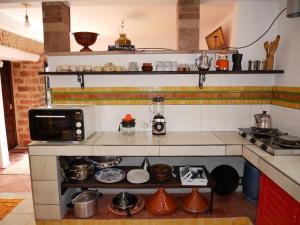 Cuisine ou kitchenette dans l'établissement House of dreams in bin el ouidane