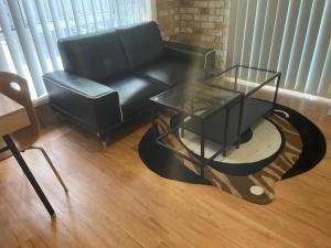 Area soggiorno di Spacious studio unit