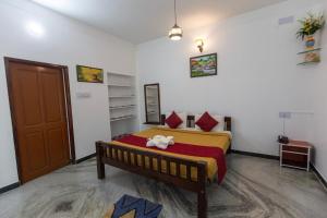 Postel nebo postele na pokoji v ubytování Sunflower Villa