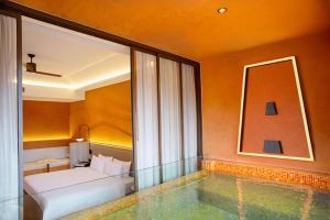 Bazén v ubytování Hotel Adam Krabi nebo v jeho okolí