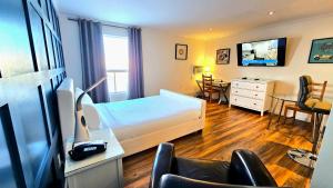 Sjónvarps- og/eða afþreyingartæki á Cloud 9 Inn