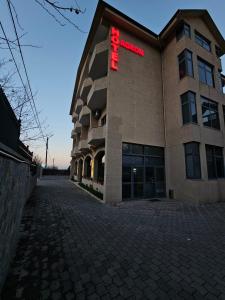 Budova, kde se hotel nachází