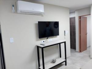 TV a/nebo společenská místnost v ubytování LA SANTIAGO CONFORTABLe!!