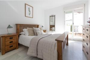 Postel nebo postele na pokoji v ubytování Luxury 3 Bed Townhouse in Puerto Banus Marbella