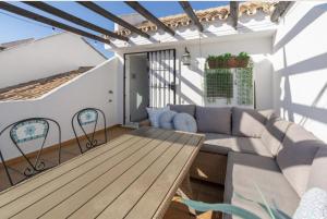 Posezení v ubytování Luxury 3 Bed Townhouse in Puerto Banus Marbella