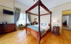 Letto o letti in una camera di Newbay House Wexford