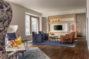 Uma TV ou centro de entretenimento em Hyatt Centric Wall Street New York