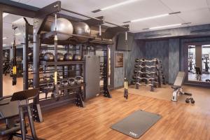 Fitness centrum a/nebo fitness zařízení v ubytování Hyatt Regency Phoenix Downtown