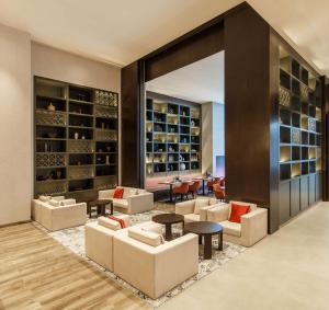 Χώρος καθιστικού στο Hyatt Centric Soalteemode Kathmandu