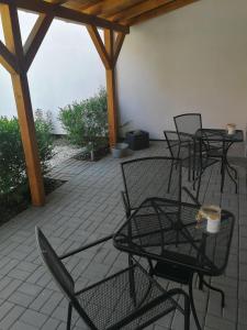 Un patio sau altă zonă în aer liber la Na domečku