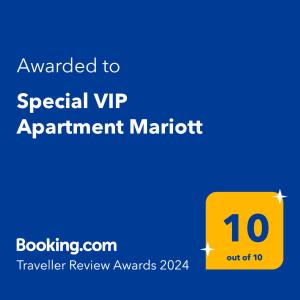 Palkinto, sertifikaatti, kyltti tai muu asiakirja, joka on esillä majoituspaikassa Special VIP Mariott Apartment