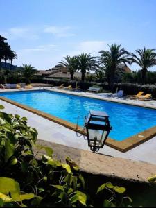 Gallery image of Appartement superbe vue en bord de mer et piscine in Sainte-Maxime