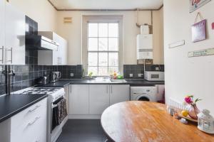 Η κουζίνα ή μικρή κουζίνα στο Keysan House 5 +50 φωτογραφίες