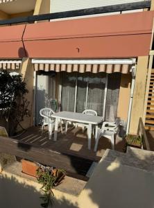 Αίθριο ή υπαίθριος χώρος στο Appartement les pieds dans l’eau !