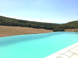 Πισίνα στο ή κοντά στο MAISON 8 à 10p, piscine, parc, campagne sans voisin en Drôme provençale