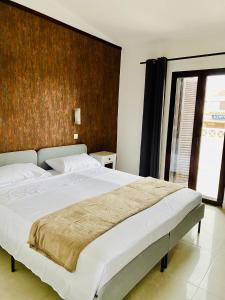 Gallery image of VILLAMOR in Albufeira +13 photos