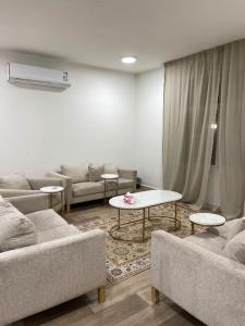 Area soggiorno di Majesty Comfort فيلا كاملة