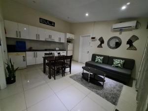 Kuchyň nebo kuchyňský kout v ubytování New Door Apartments