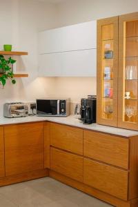 Virtuvė arba virtuvėlė apgyvendinimo įstaigoje Lovely 3 bed - Apartment -Sliema