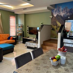 Khu vực ghế ngồi tại MyDream Wedding Perfect Landed Home