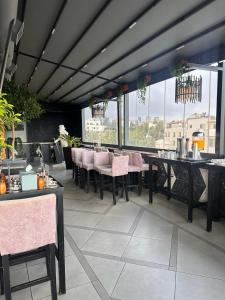 Gallery image of Post hotel in Amman