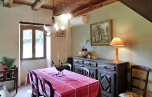 Posezení v ubytování La Metairie De La Garenne