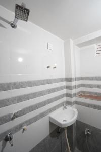 Koupelna v ubytování BHANWAR VILLA HOME STAY