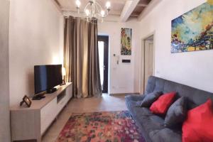 Μια τηλεόραση ή/και κέντρο ψυχαγωγίας στο Casa FLO', Next to the Reggia with Car Park